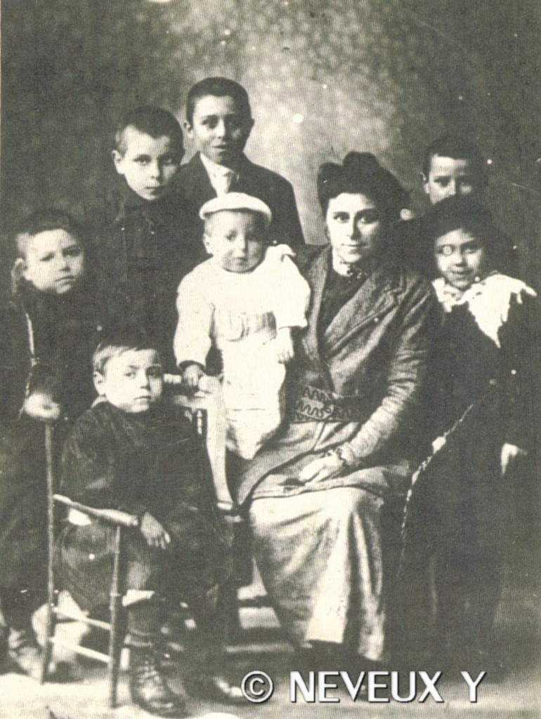 En Blanc , Léon JARIS
